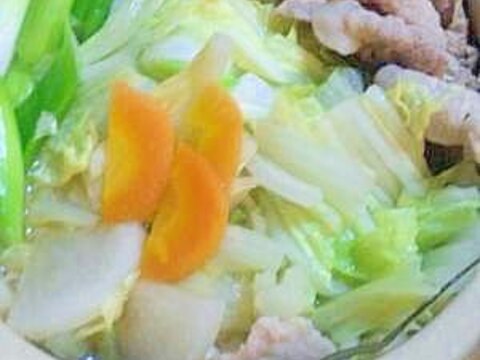 ヘルシー豚肉とたっぷり野菜の寄せ鍋